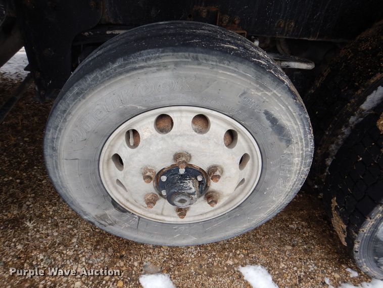 image for item DR4528 2009 Sterling L9500  dump truck