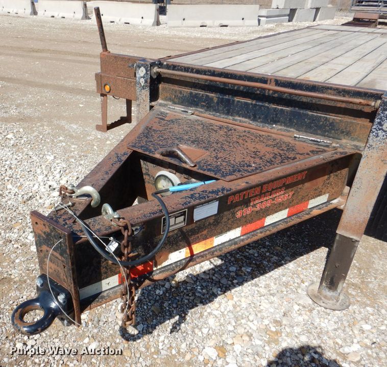 image for item DR4534 2007 T & B  equipment trailer