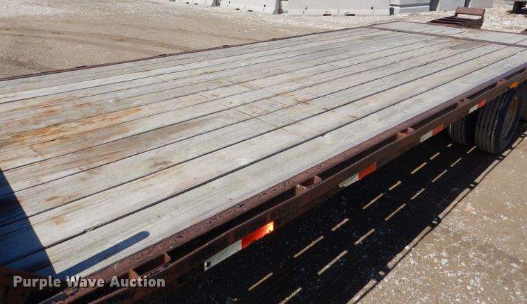 image for item DR4534 2007 T & B  equipment trailer