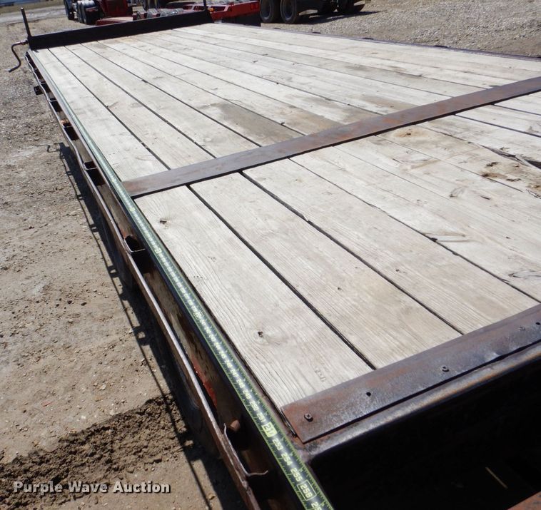 image for item DR4534 2007 T & B  equipment trailer