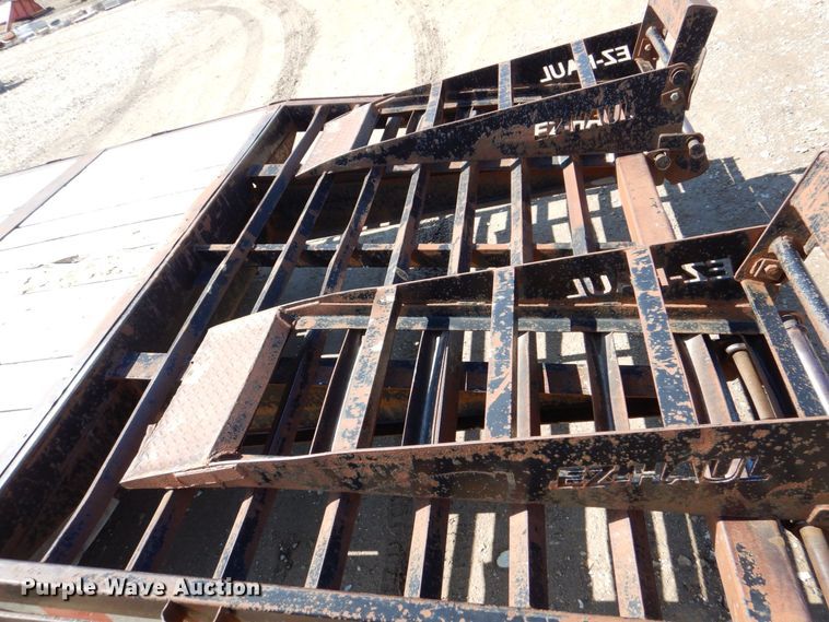 image for item DR4534 2007 T & B  equipment trailer