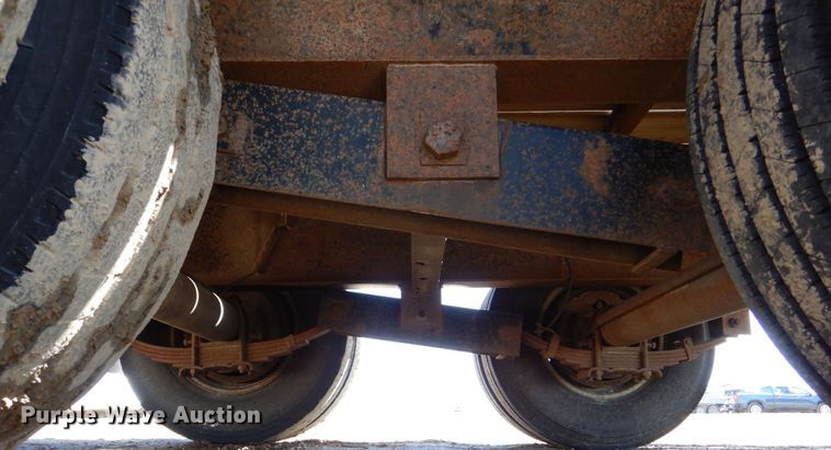 image for item DR4534 2007 T & B  equipment trailer