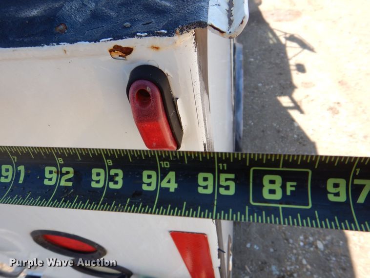 image for item DR4535 2001 Freightliner FL70  utility / service truck