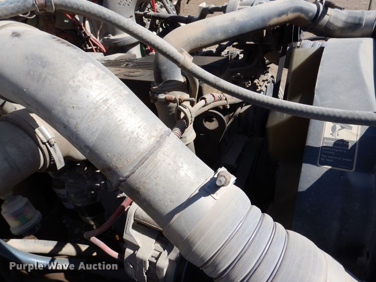 image for item DR4535 2001 Freightliner FL70  utility / service truck