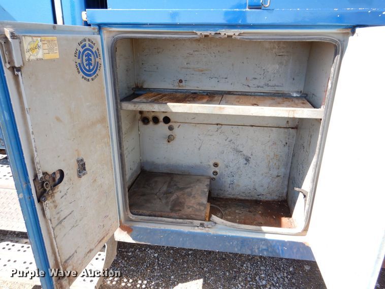 image for item DR4536 2006 Sterling Acterra  utility / service truck