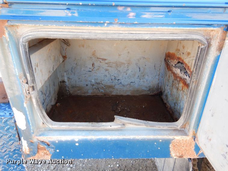 image for item DR4536 2006 Sterling Acterra  utility / service truck