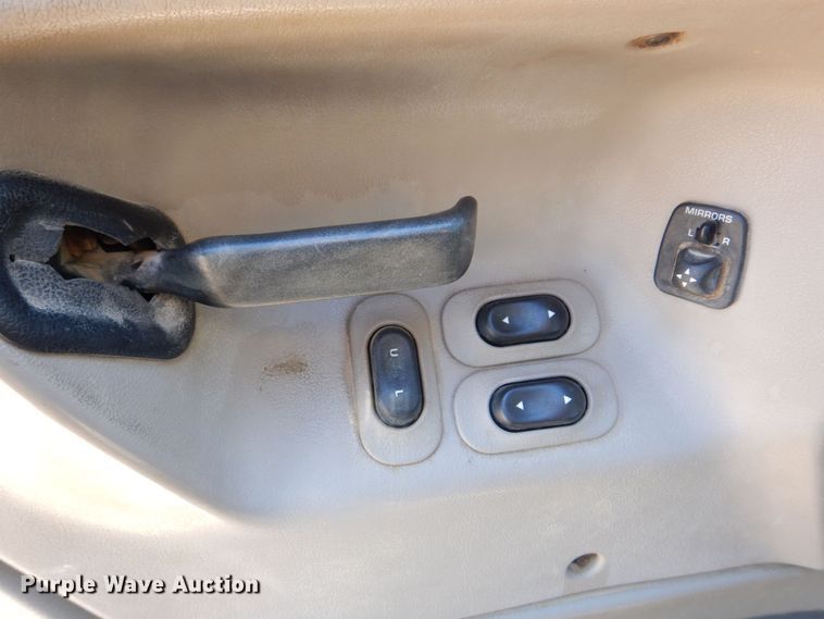 image for item DR4536 2006 Sterling Acterra  utility / service truck