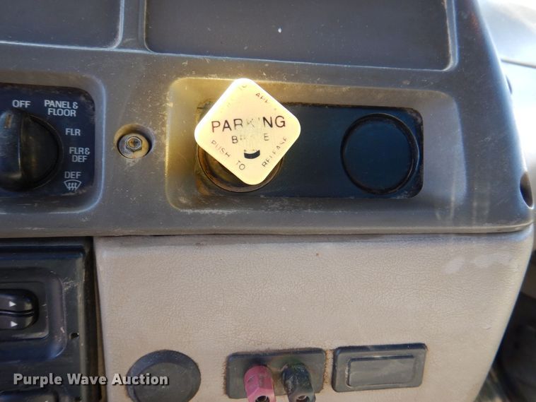 image for item DR4536 2006 Sterling Acterra  utility / service truck