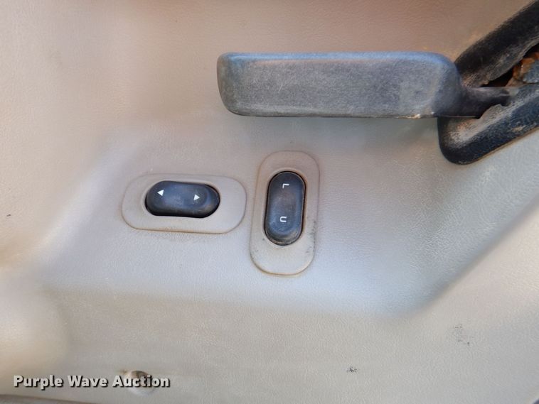 image for item DR4536 2006 Sterling Acterra  utility / service truck