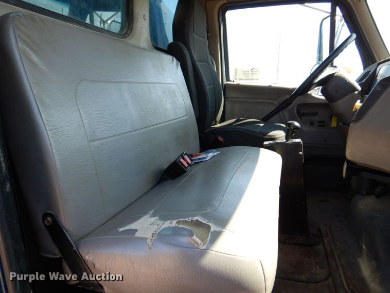 image for item DR4536 2006 Sterling Acterra  utility / service truck