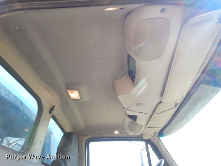 image for item DR4536 2006 Sterling Acterra  utility / service truck