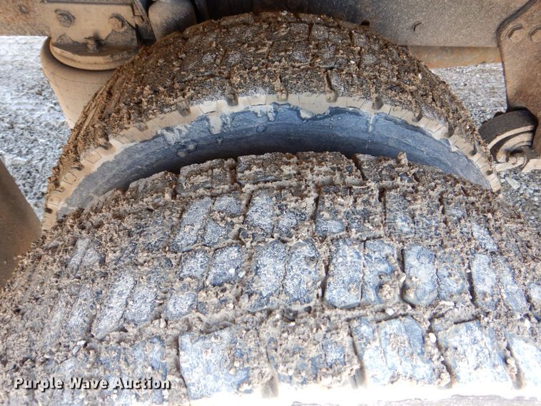 image for item DR4536 2006 Sterling Acterra  utility / service truck