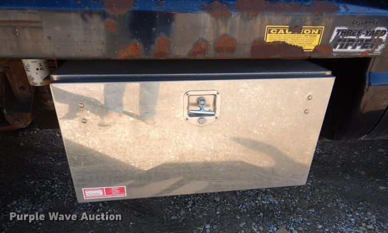 image for item DR4537 1999 Ford F450 Super Duty  dump truck