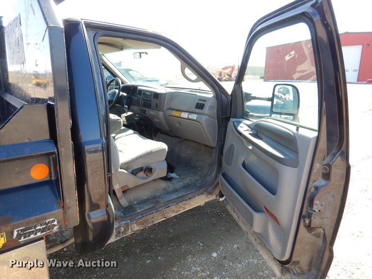 image for item DR4537 1999 Ford F450 Super Duty  dump truck