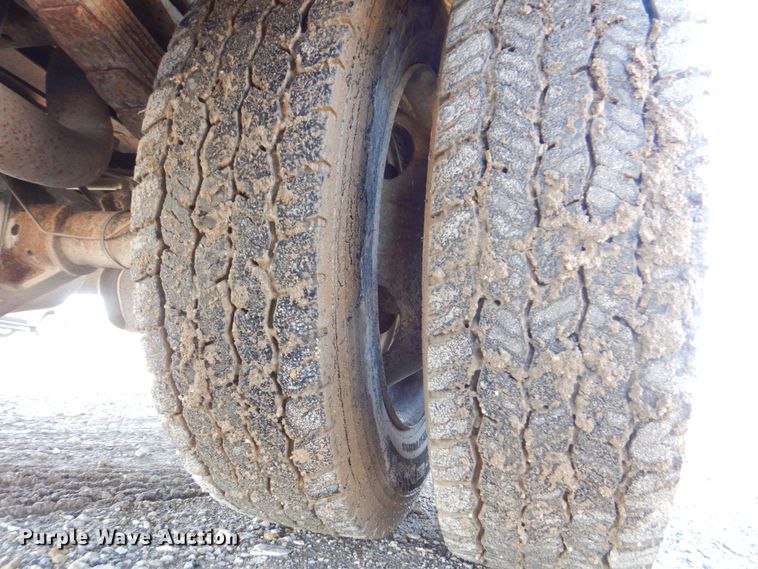 image for item DR4537 1999 Ford F450 Super Duty  dump truck