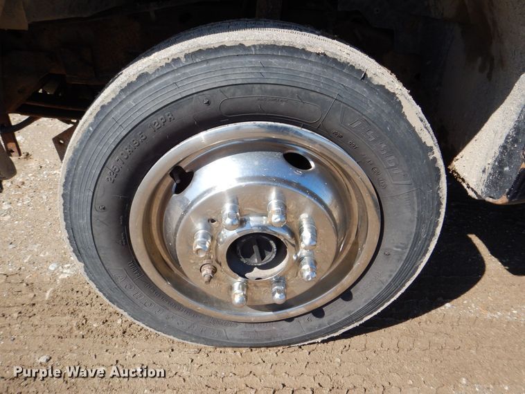 image for item DR4537 1999 Ford F450 Super Duty  dump truck