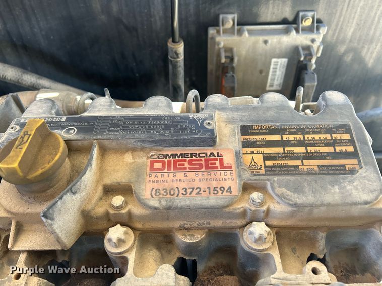 image for item DR4538 2005 JLG 400S  boom lift