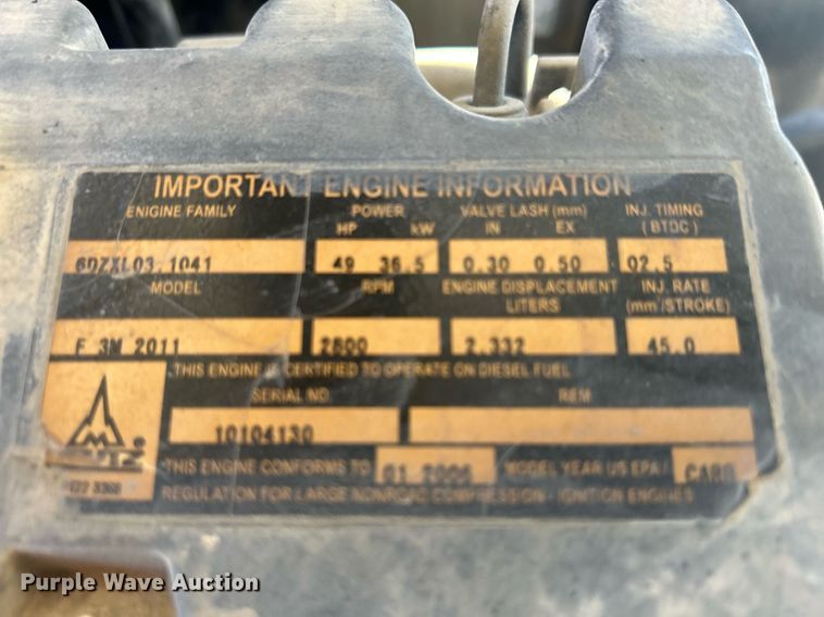 image for item DR4538 2005 JLG 400S  boom lift