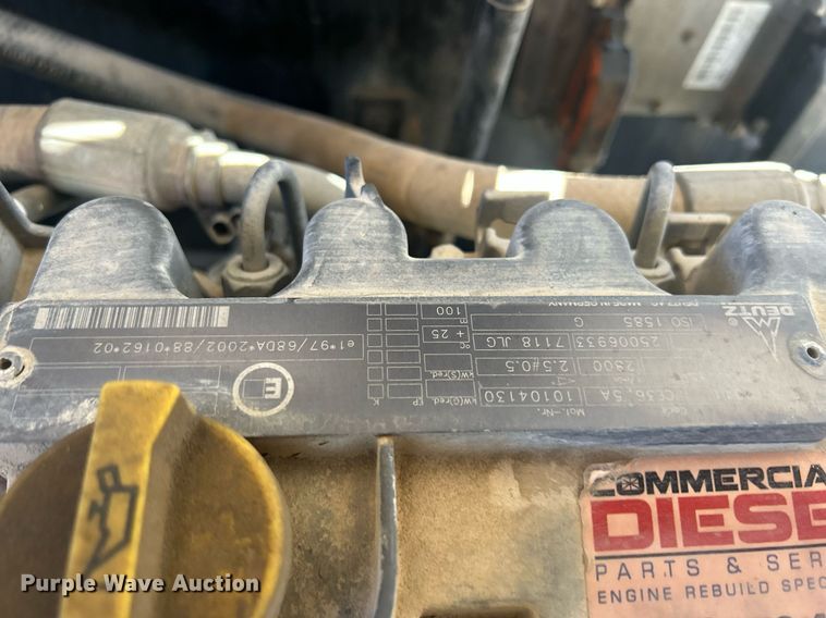 image for item DR4538 2005 JLG 400S  boom lift