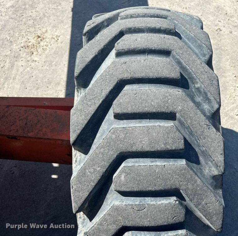 image for item DR4538 2005 JLG 400S  boom lift