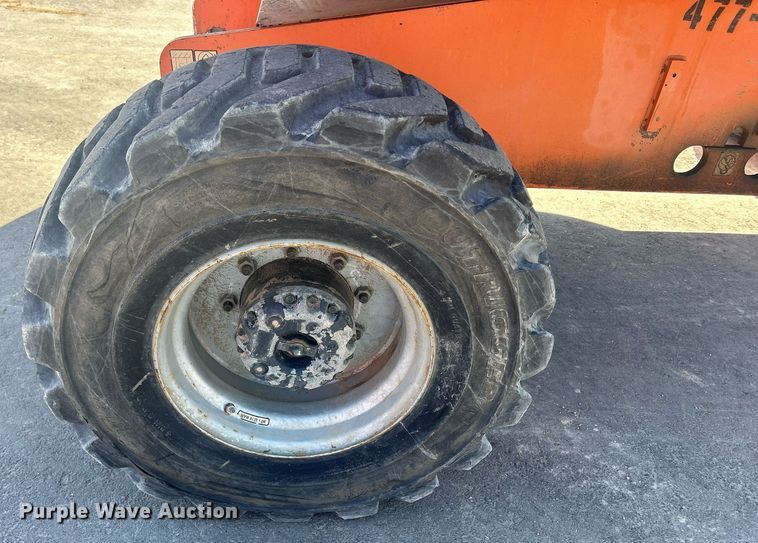 image for item DR4538 2005 JLG 400S  boom lift