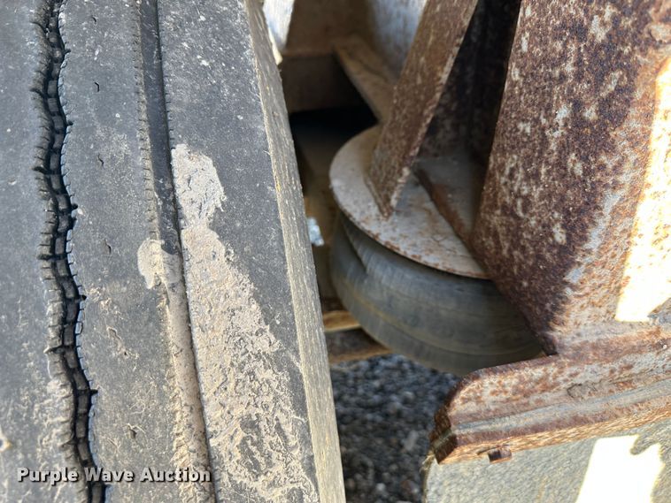 image for item DR5003 2003 Clement  end dump trailer