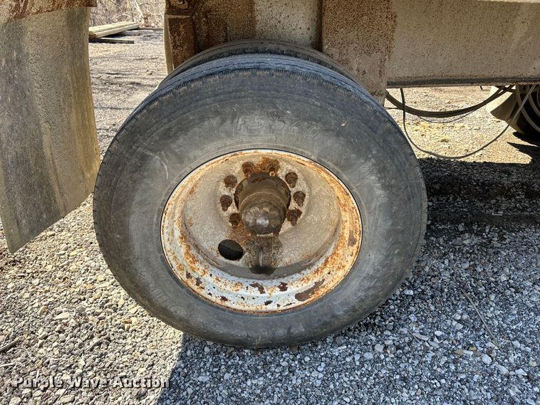 image for item DR5003 2003 Clement  end dump trailer