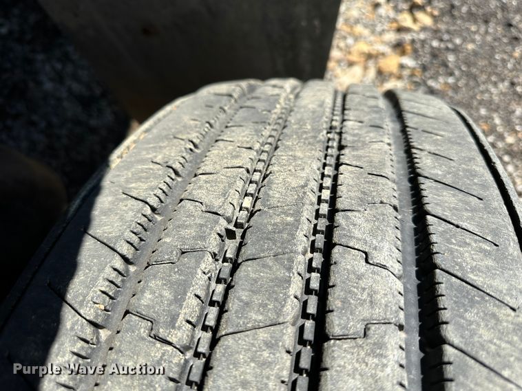 image for item DR5003 2003 Clement  end dump trailer