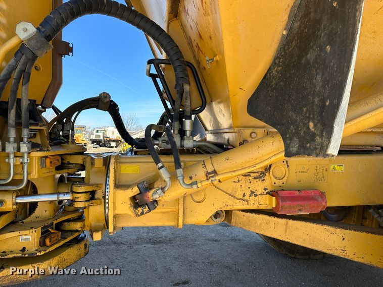 image for item DR5004 2009 Caterpillar 740  haul truck