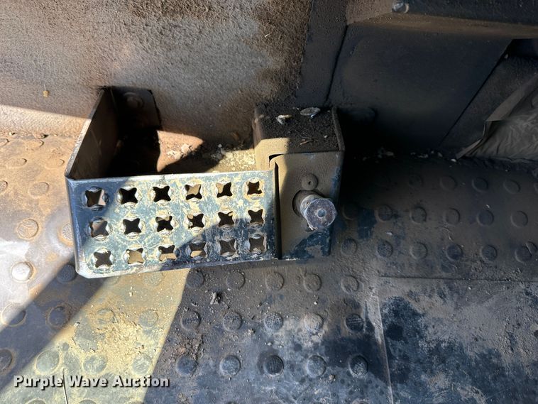 image for item DR5004 2009 Caterpillar 740  haul truck