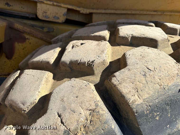 image for item DR5004 2009 Caterpillar 740  haul truck