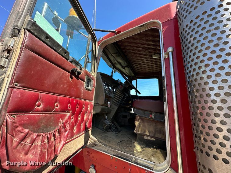 image for item DR5006 2004 Kenworth W900  dump truck