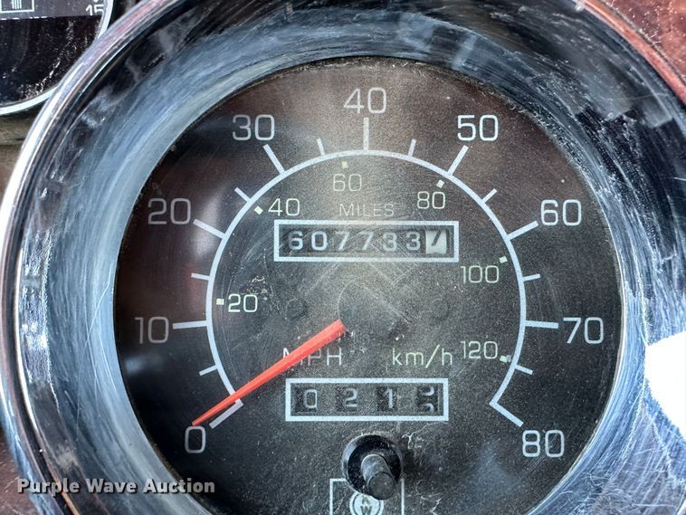 image for item DR5006 2004 Kenworth W900  dump truck