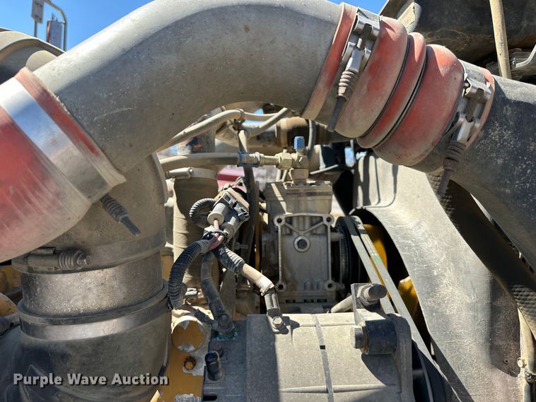 image for item DR5006 2004 Kenworth W900  dump truck