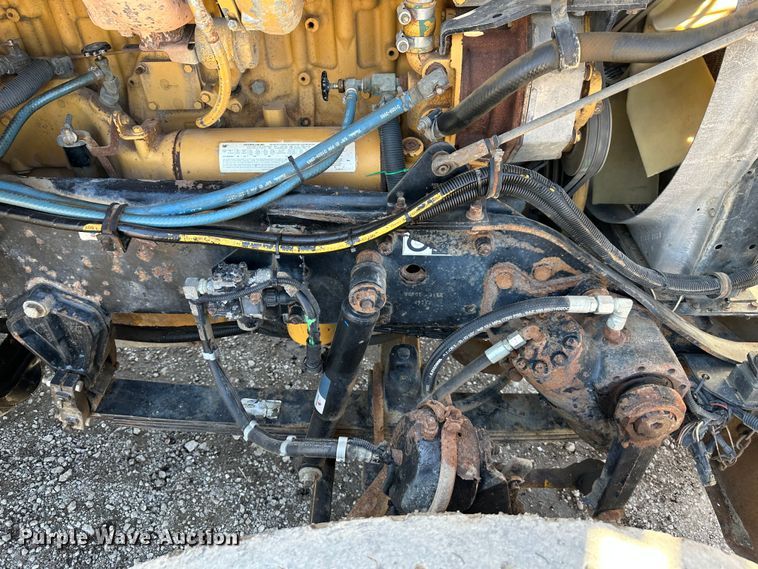 image for item DR5006 2004 Kenworth W900  dump truck