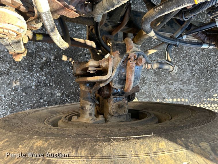 image for item DR5006 2004 Kenworth W900  dump truck