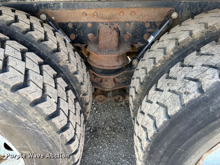 image for item DR5006 2004 Kenworth W900  dump truck