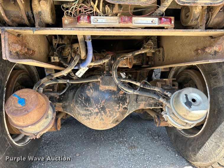 image for item DR5006 2004 Kenworth W900  dump truck