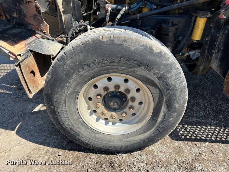 image for item DR5006 2004 Kenworth W900  dump truck