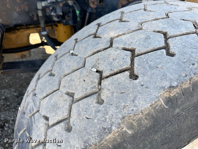 image for item DR5006 2004 Kenworth W900  dump truck