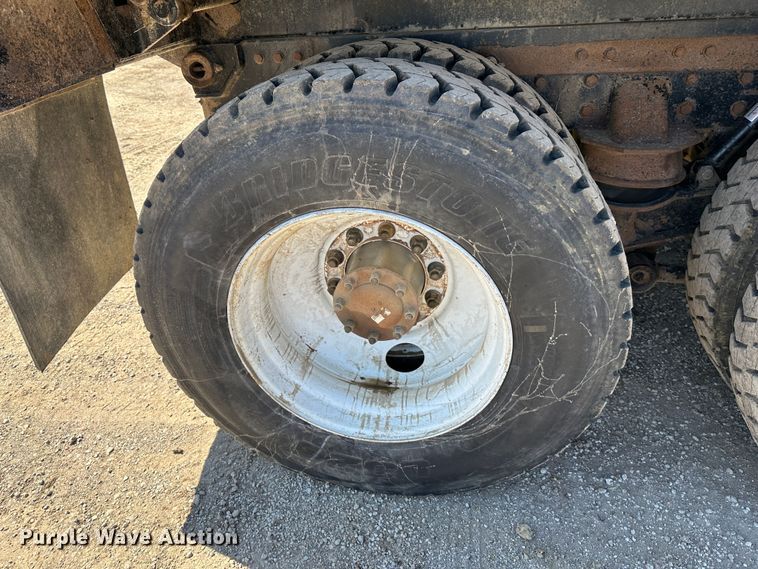 image for item DR5006 2004 Kenworth W900  dump truck