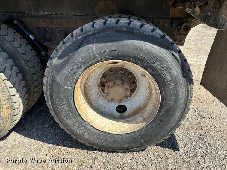 image for item DR5006 2004 Kenworth W900  dump truck