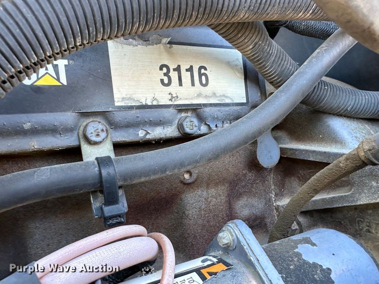 image for item DR5007 1995 Caterpillar Challenger 45  tractor