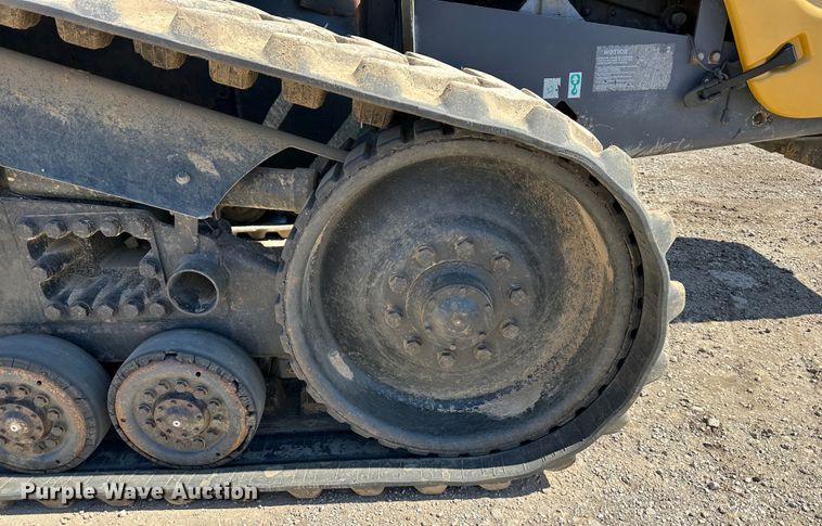 image for item DR5007 1995 Caterpillar Challenger 45  tractor