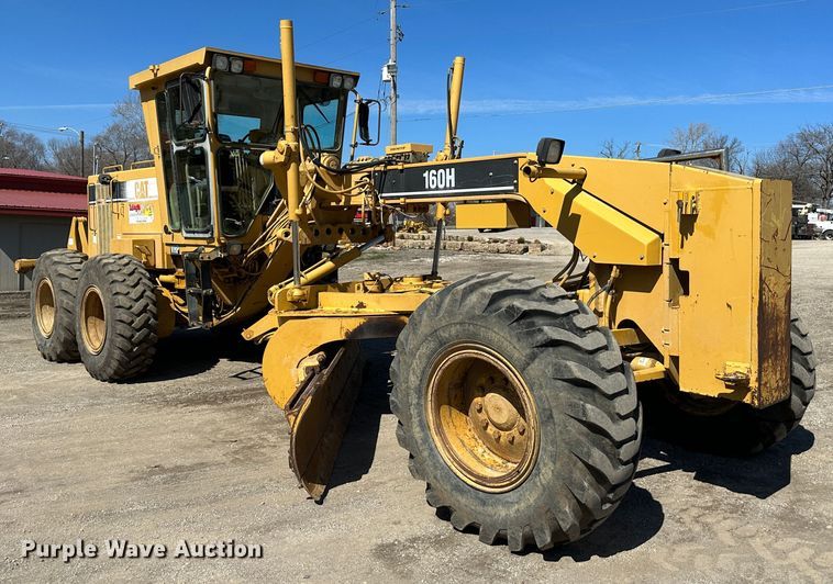 image for item DR5008 1999 Caterpillar 160H  motor grader