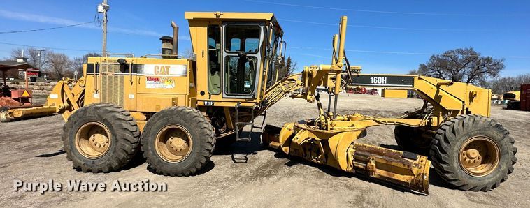image for item DR5008 1999 Caterpillar 160H  motor grader