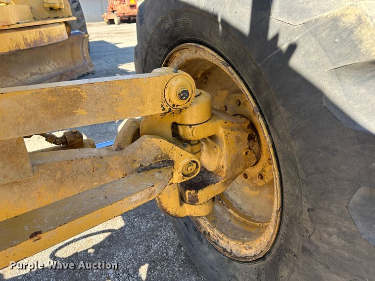 image for item DR5008 1999 Caterpillar 160H  motor grader