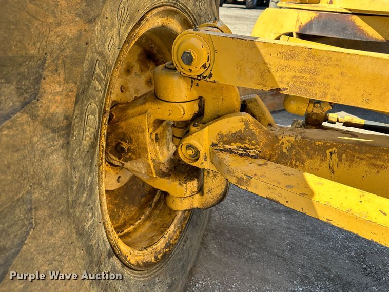 image for item DR5008 1999 Caterpillar 160H  motor grader