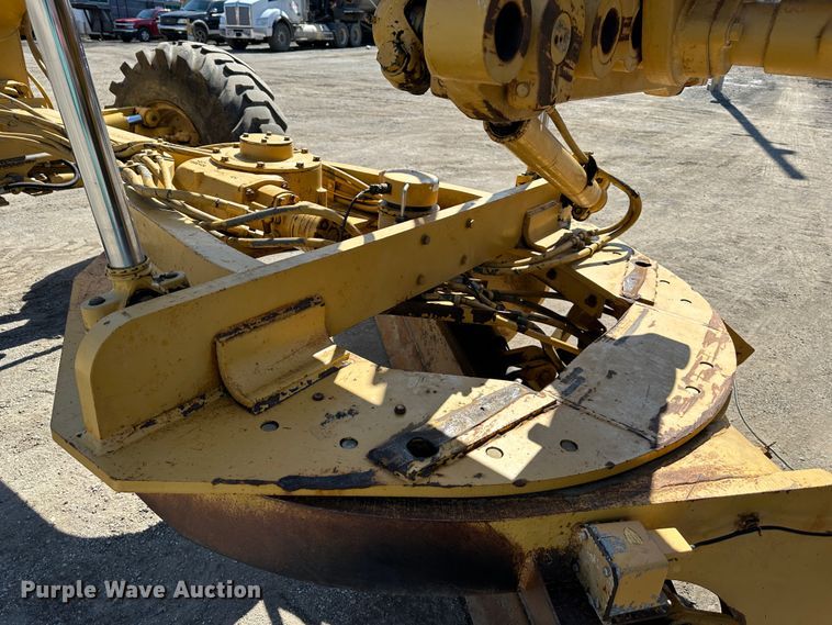 image for item DR5008 1999 Caterpillar 160H  motor grader