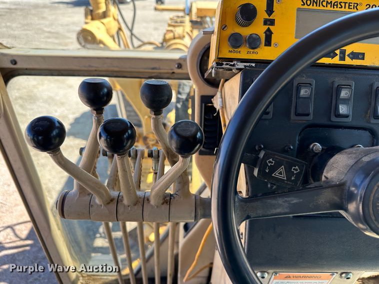 image for item DR5008 1999 Caterpillar 160H  motor grader